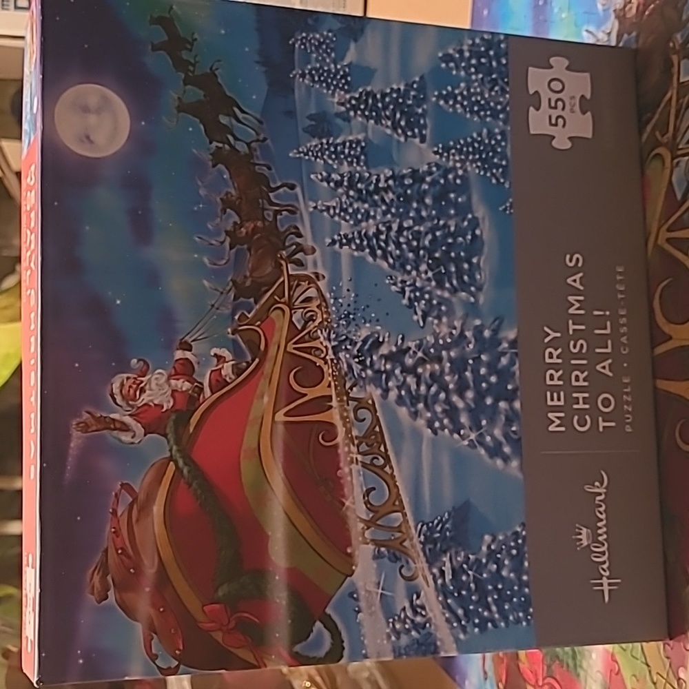 Hallmark Holiday 550 piece jigsaw puzzle Merry Christmas to All